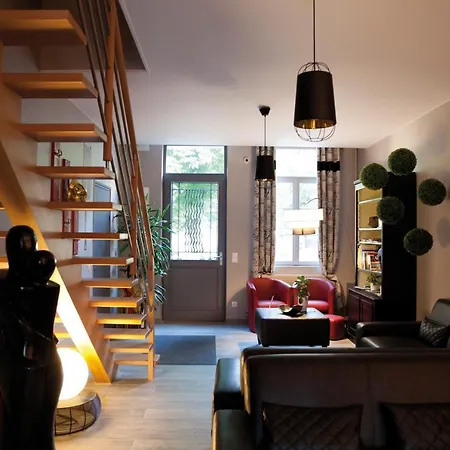 Les Bethunoises & Grand-place לינה וארוחת בוקר 4*