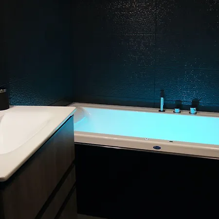 Les Bethunoises & Grand-place לינה וארוחת בוקר Béthune