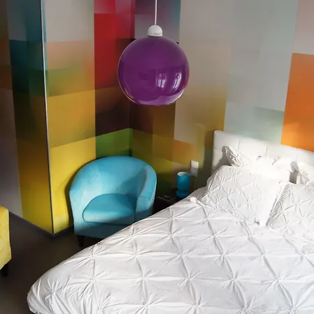 Les Bethunoises & Grand-place לינה וארוחת בוקר 4*