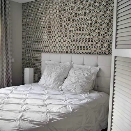 לינה וארוחת בוקר Les Bethunoises & Grand-place Béthune